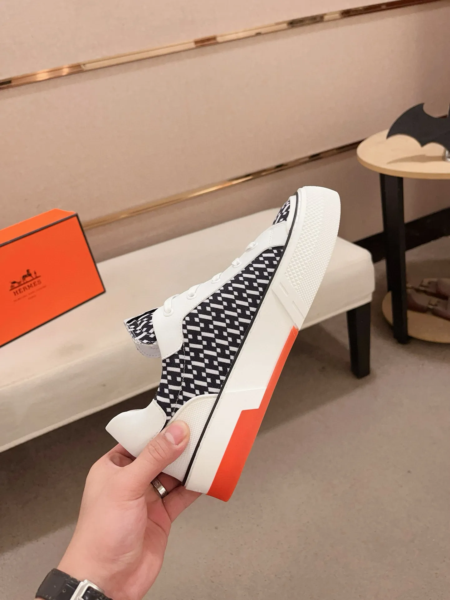 Men's clothing and shoes💰: 440💰《HERMES》【Classic Original Version】Hermès; Top 🔝 Purchasing Agency 🔍🔍Latest 🇺🇸Sold simultaneously at counters, original imported from Italy ▲▲Cow leather▲ ▲Exquisite workmanship (Italian 🇮🇹imported water-dyed 🐂cowhide lining) sole: original sole provided by the original factory, ⚠️exclusive double-layer activity·TPR·rubber·combined molded outsole; Code number: 38-46